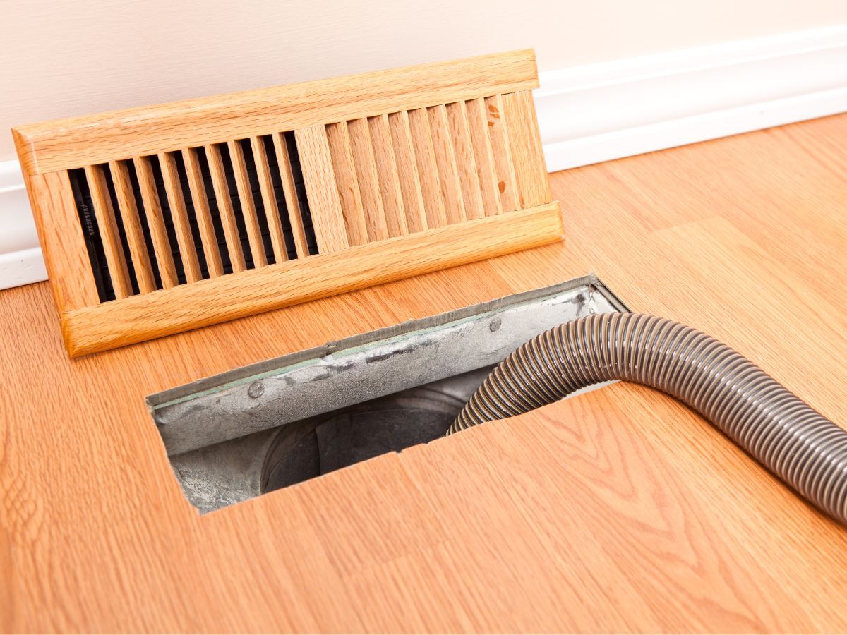 Why Are My Air Ducts So Dirty in Indiana?